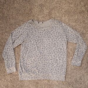 Gray Leopard Print Women's Top Size Larege